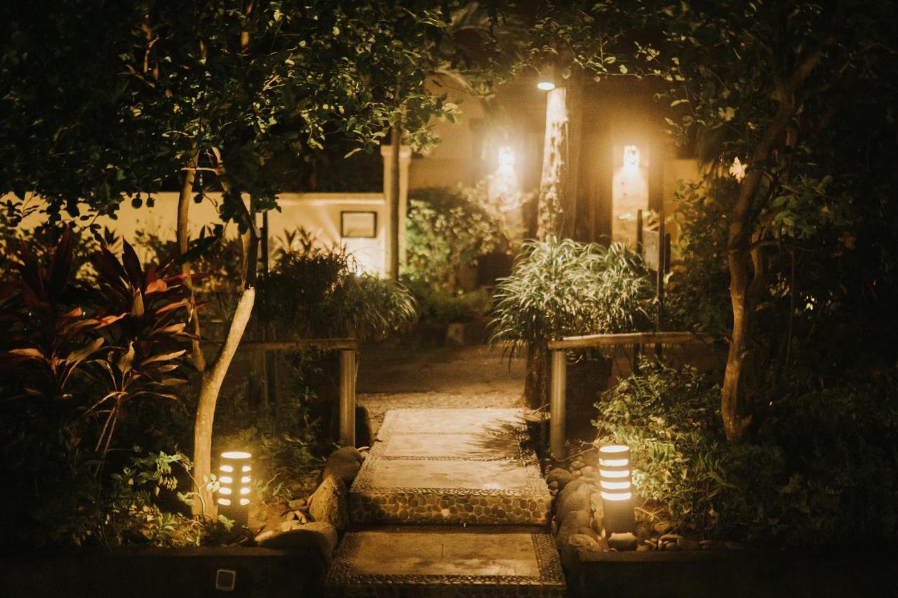 ALOKA BAHARI Villas Tejakula Esterno foto