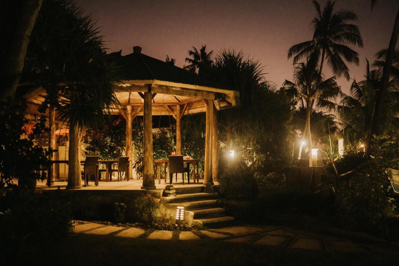 ALOKA BAHARI Villas Tejakula Esterno foto