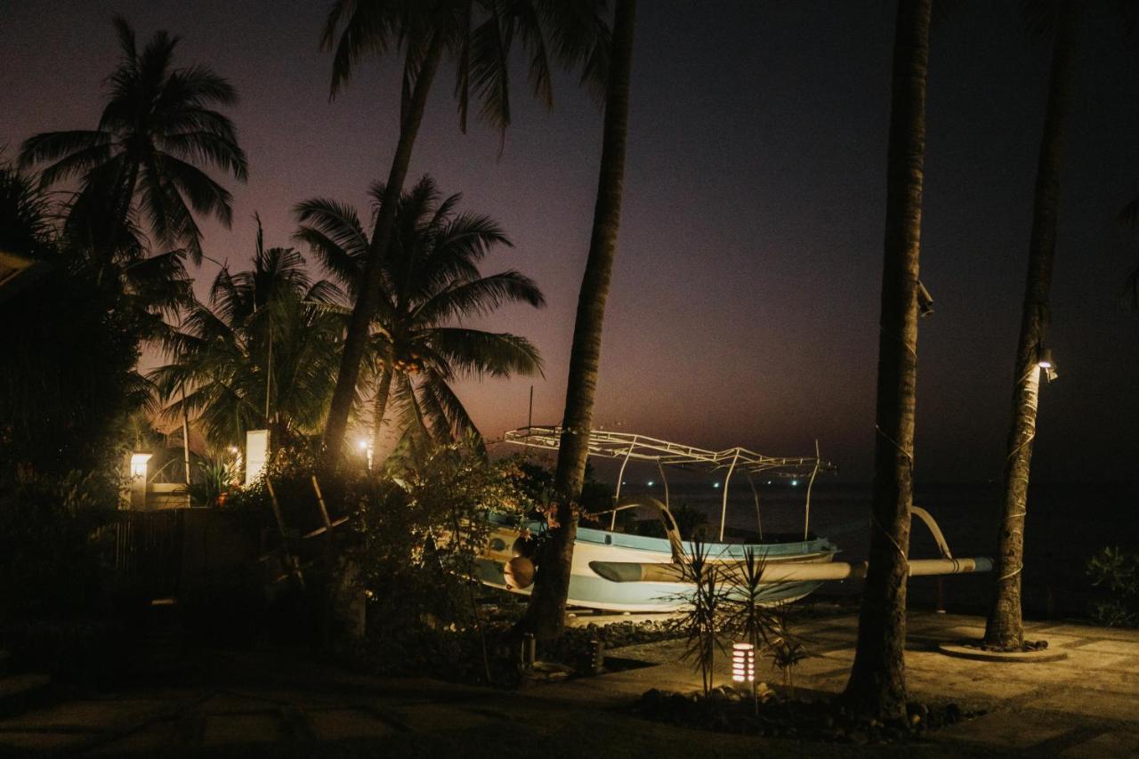 ALOKA BAHARI Villas Tejakula Esterno foto