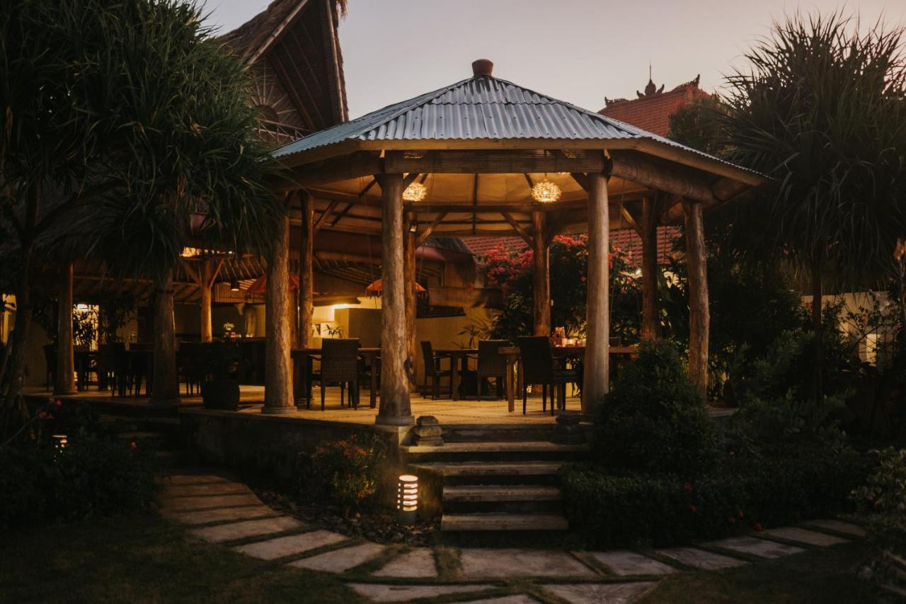 ALOKA BAHARI Villas Tejakula Esterno foto